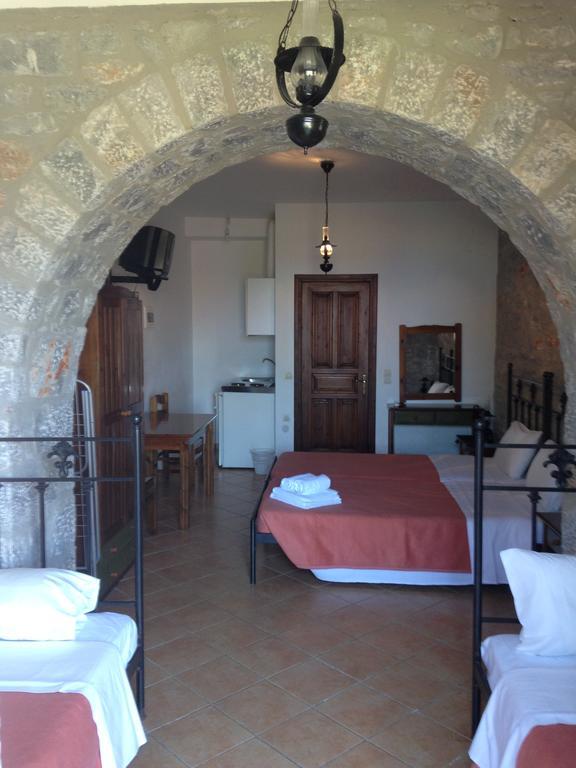 Las - Giannakakoy Traditional Stone Houses Neo Oitilo Luaran gambar